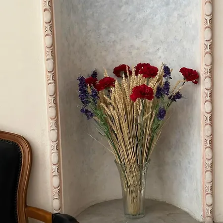 Monte Kristo Hotel